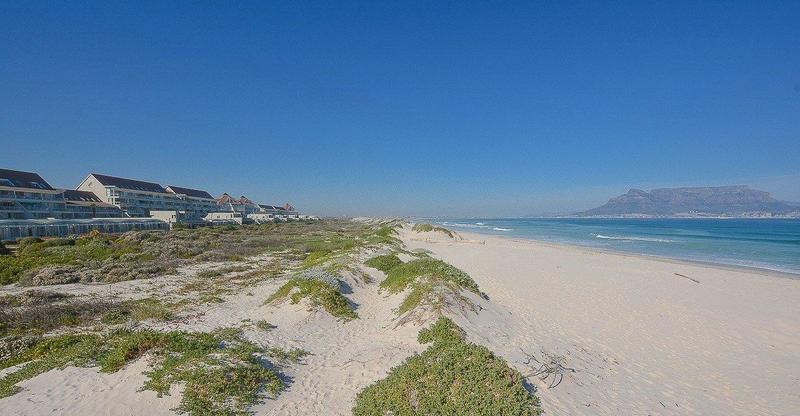 1 Bedroom Property for Sale in Bloubergstrand Western Cape